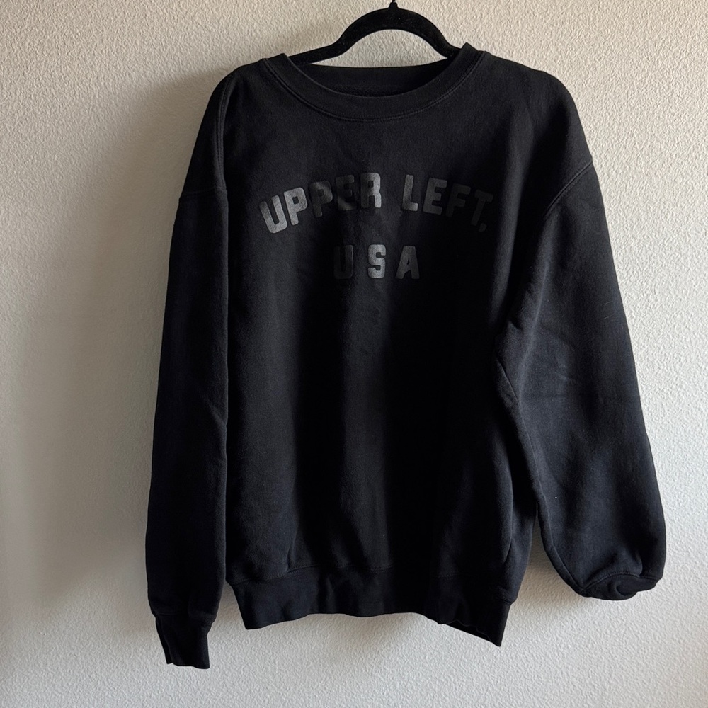Upper Left Logo Black Crewneck Sweatshirt PNW made men’s size large